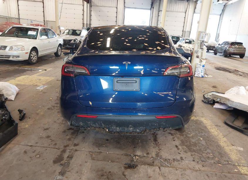 Photo 16 of 2022 Tesla Model Y PERFORMANCE DUAL MOTOR ALL-WHEEL DRIVE (VIN 7SAYGDEF5NF554617)