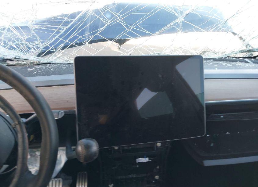 Photo 17 of 2022 Tesla Model Y PERFORMANCE DUAL MOTOR ALL-WHEEL DRIVE (VIN 7SAYGDEF5NF554617)