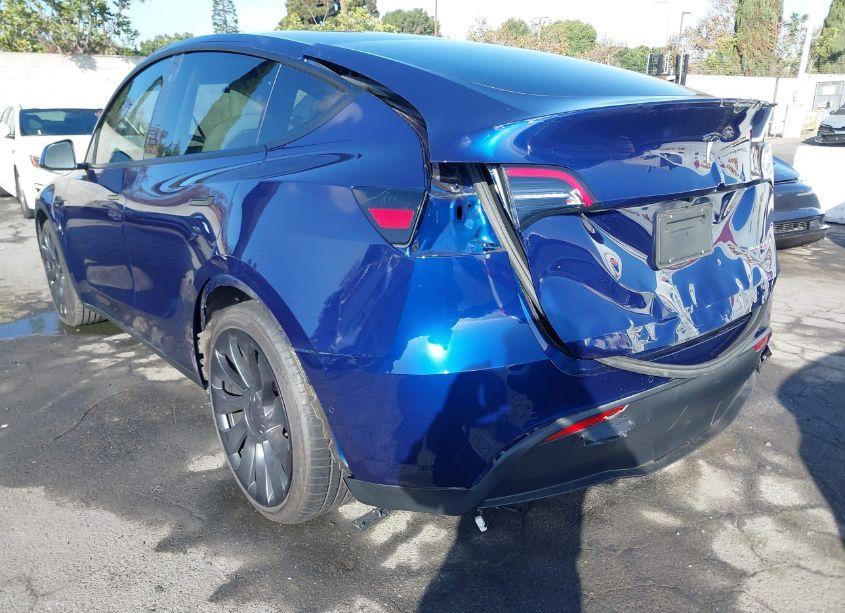 Photo 3 of 2022 Tesla Model Y PERFORMANCE DUAL MOTOR ALL-WHEEL DRIVE (VIN 7SAYGDEF5NF559607)