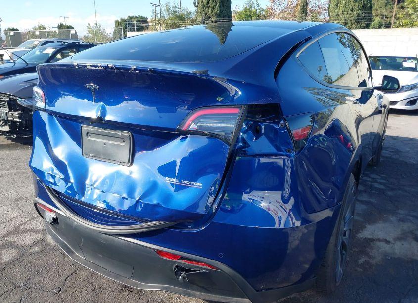 Photo 6 of 2022 Tesla Model Y PERFORMANCE DUAL MOTOR ALL-WHEEL DRIVE (VIN 7SAYGDEF5NF559607)