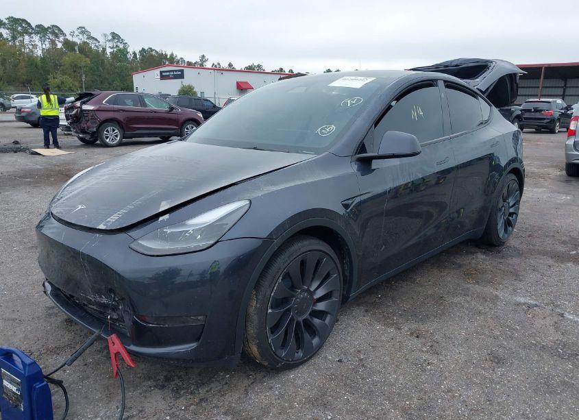 Photo 2 of 2024 Tesla Model Y PERFORMANCE DUAL MOTOR ALL-WHEEL DRIVE (VIN 7SAYGDEF5RA288177)