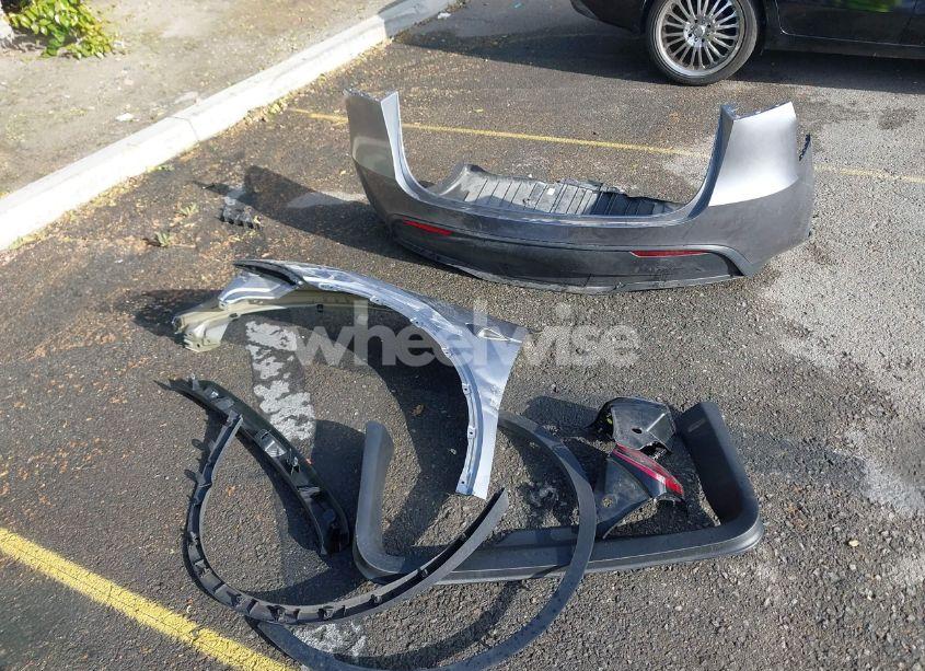 Photo 12 of 2024 Tesla Model Y PERFORMANCE DUAL MOTOR ALL-WHEEL DRIVE (VIN 7SAYGDEF5RA322392)