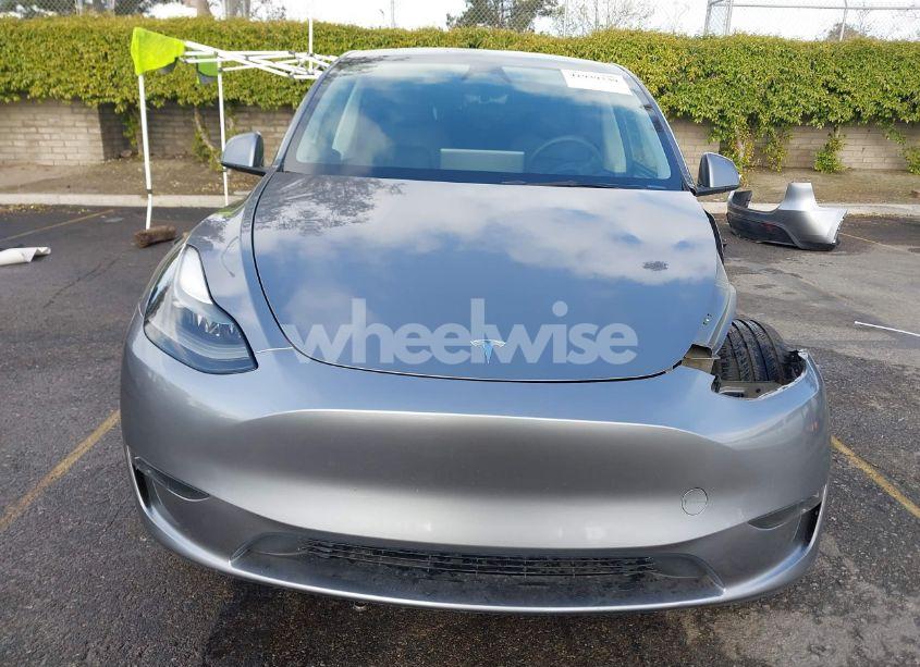 Photo 13 of 2024 Tesla Model Y PERFORMANCE DUAL MOTOR ALL-WHEEL DRIVE (VIN 7SAYGDEF5RA322392)