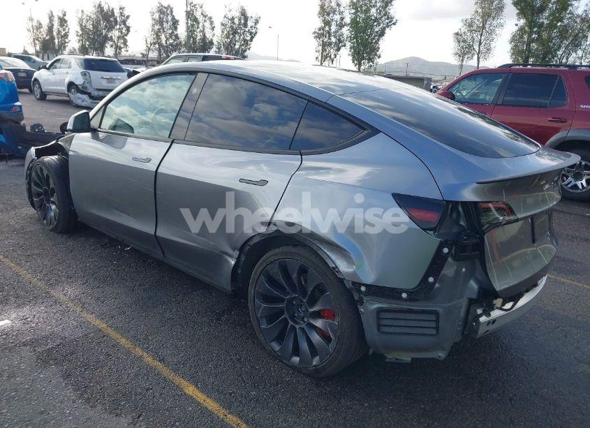 Photo 3 of 2024 Tesla Model Y PERFORMANCE DUAL MOTOR ALL-WHEEL DRIVE (VIN 7SAYGDEF5RA322392)