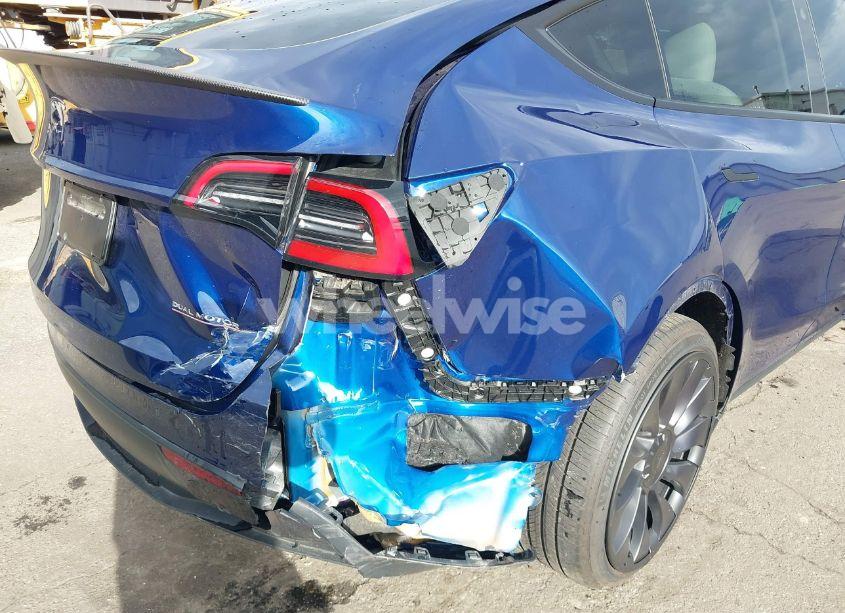 Photo 6 of 2024 Tesla Model Y PERFORMANCE DUAL MOTOR ALL-WHEEL DRIVE (VIN 7SAYGDEF5RF028607)