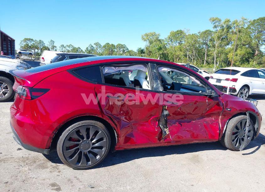 Photo 13 of 2024 Tesla Model Y PERFORMANCE DUAL MOTOR ALL-WHEEL DRIVE (VIN 7SAYGDEF5RF044807)