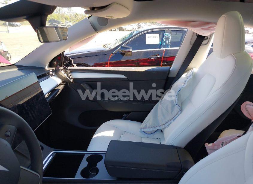 Photo 5 of 2024 Tesla Model Y PERFORMANCE DUAL MOTOR ALL-WHEEL DRIVE (VIN 7SAYGDEF5RF044807)