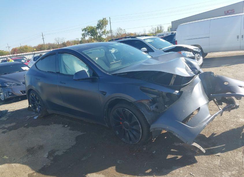 2022 Tesla Model Y PERFORMANCE DUAL MOTOR ALL-WHEEL DRIVE (VIN 7SAYGDEF6NF309597) main photo