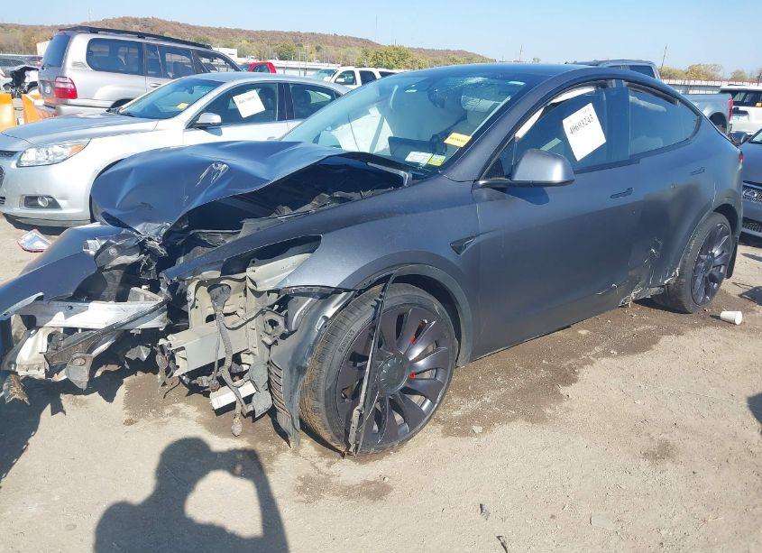 Photo 2 of 2022 Tesla Model Y PERFORMANCE DUAL MOTOR ALL-WHEEL DRIVE (VIN 7SAYGDEF6NF309597)