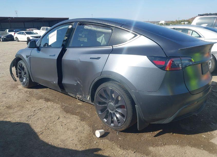 Photo 3 of 2022 Tesla Model Y PERFORMANCE DUAL MOTOR ALL-WHEEL DRIVE (VIN 7SAYGDEF6NF309597)