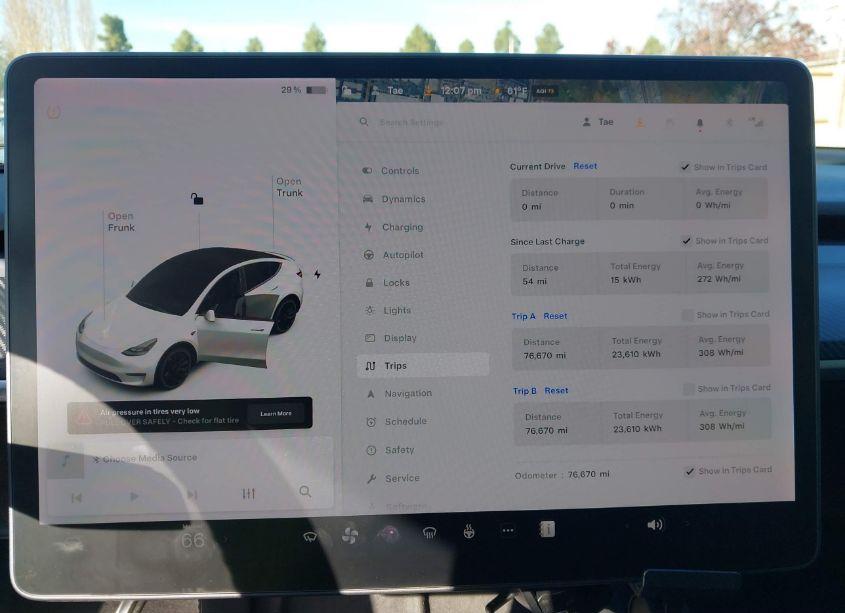 Photo 18 of 2022 Tesla Model Y PERFORMANCE DUAL MOTOR ALL-WHEEL DRIVE (VIN 7SAYGDEF6NF340588)