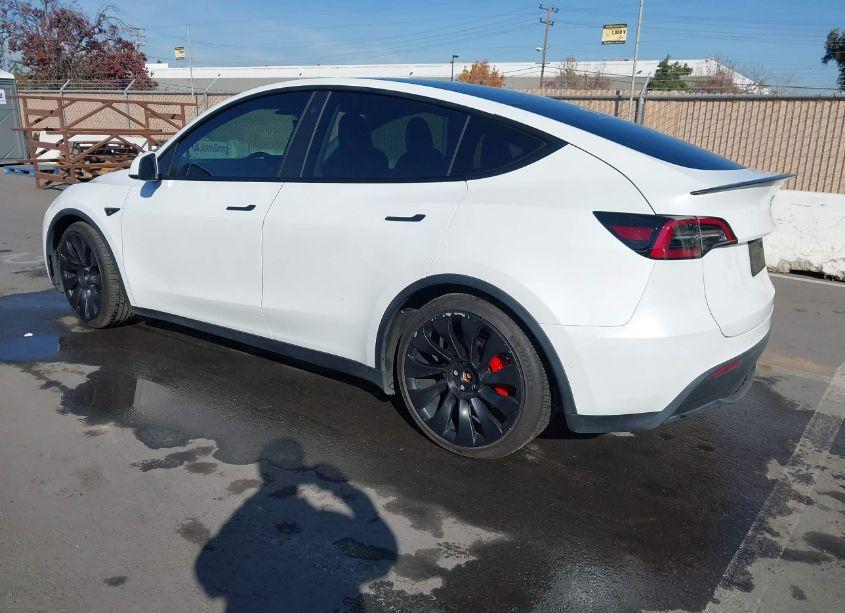 Photo 3 of 2022 Tesla Model Y PERFORMANCE DUAL MOTOR ALL-WHEEL DRIVE (VIN 7SAYGDEF6NF340588)