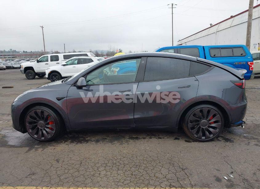 Photo 15 of 2022 Tesla Model Y PERFORMANCE DUAL MOTOR ALL-WHEEL DRIVE (VIN 7SAYGDEF6NF397504)