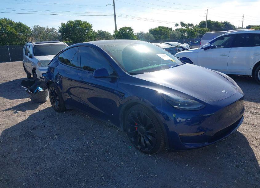 2022 Tesla Model Y PERFORMANCE DUAL MOTOR ALL-WHEEL DRIVE (VIN 7SAYGDEF6NF438259) main photo