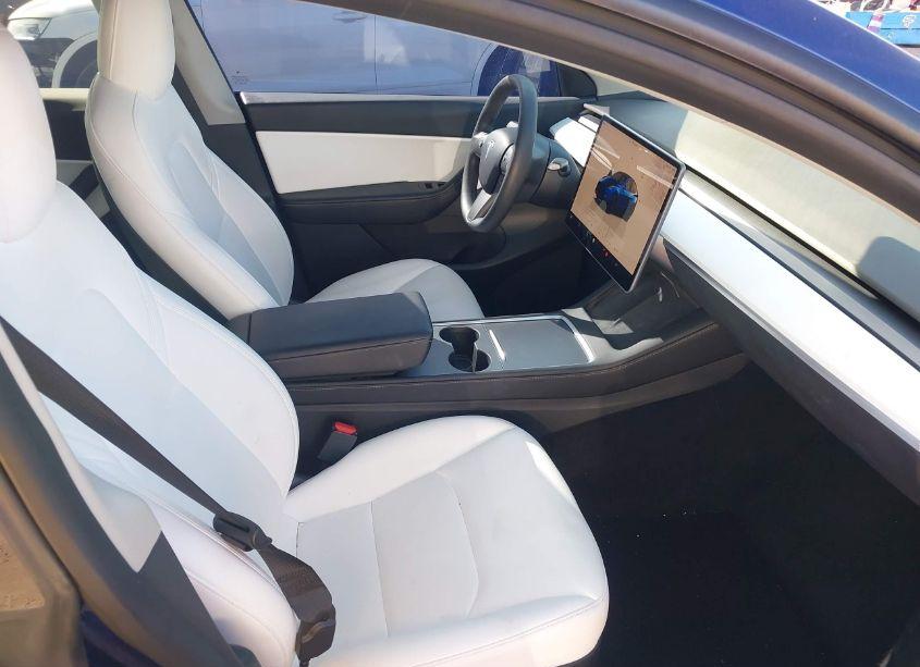 Photo 5 of 2022 Tesla Model Y PERFORMANCE DUAL MOTOR ALL-WHEEL DRIVE (VIN 7SAYGDEF6NF438259)