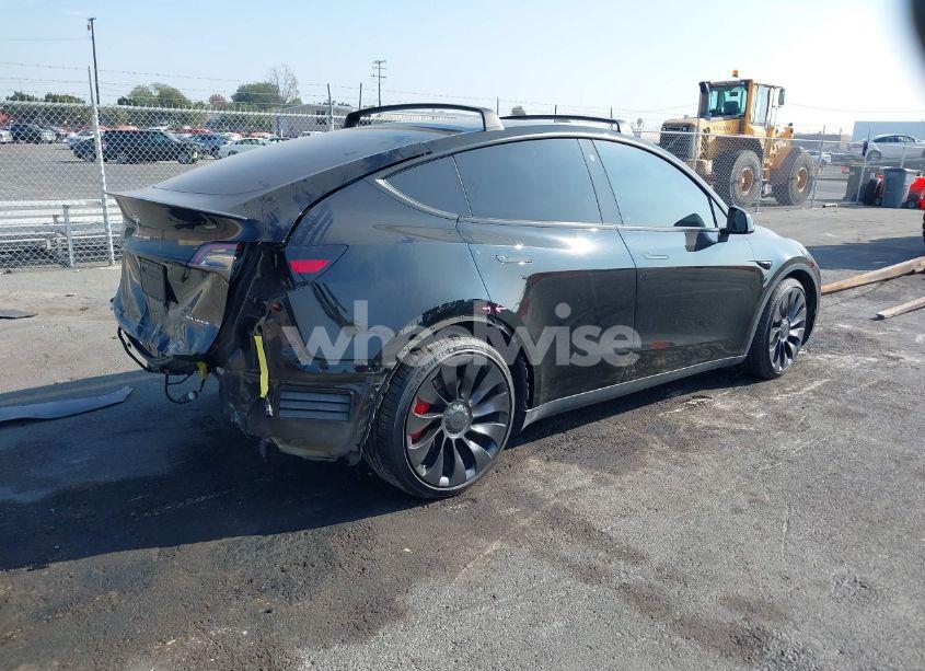 Photo 4 of 2022 Tesla Model Y PERFORMANCE DUAL MOTOR ALL-WHEEL DRIVE (VIN 7SAYGDEF6NF492659)