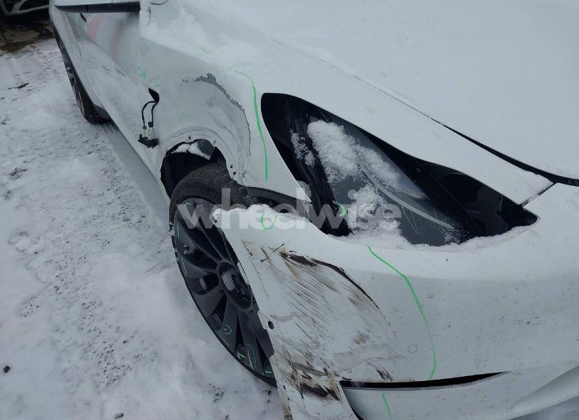 Photo 6 of 2022 Tesla Model Y PERFORMANCE DUAL MOTOR ALL-WHEEL DRIVE (VIN 7SAYGDEF6NF510920)