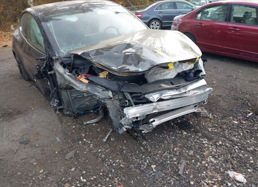 Photo 6 of 2022 Tesla Model Y PERFORMANCE DUAL MOTOR ALL-WHEEL DRIVE (VIN 7SAYGDEF6NF531105)