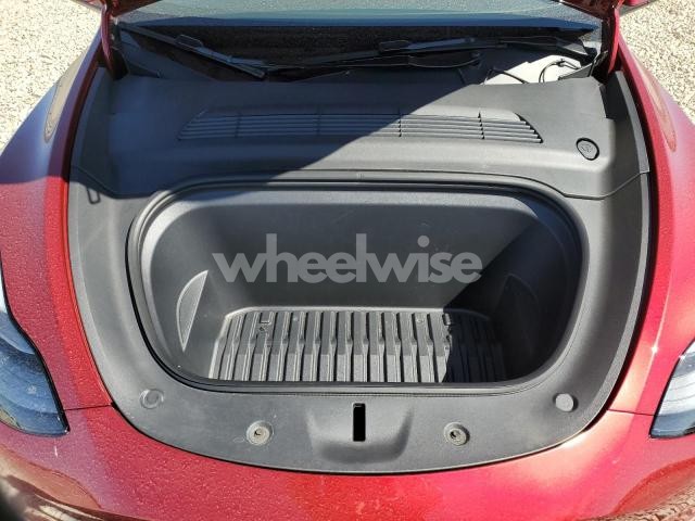 2024 TESLA MODEL Y (VIN 7SAYGDEF6RF034836) main photo