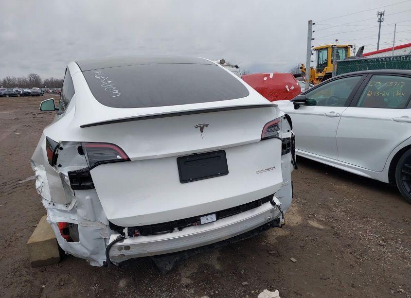 Photo 16 of 2022 Tesla Model Y PERFORMANCE DUAL MOTOR ALL-WHEEL DRIVE (VIN 7SAYGDEF7NF367203)