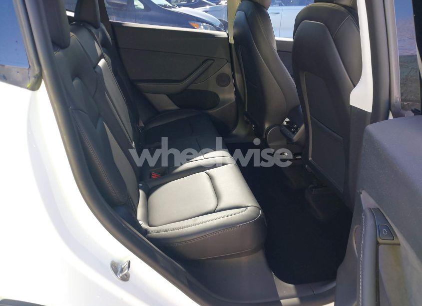 Photo 8 of 2022 Tesla Model Y PERFORMANCE DUAL MOTOR ALL-WHEEL DRIVE (VIN 7SAYGDEF7NF537401)