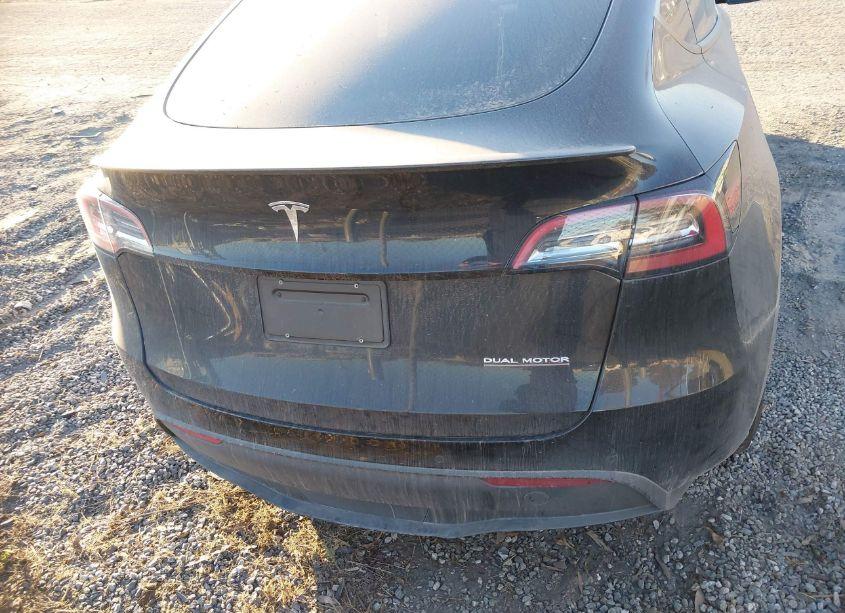 Photo 17 of 2022 Tesla Model Y PERFORMANCE DUAL MOTOR ALL-WHEEL DRIVE (VIN 7SAYGDEF7NF552240)