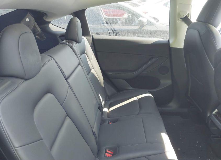 Photo 8 of 2022 Tesla Model Y PERFORMANCE DUAL MOTOR ALL-WHEEL DRIVE (VIN 7SAYGDEF7NF552240)