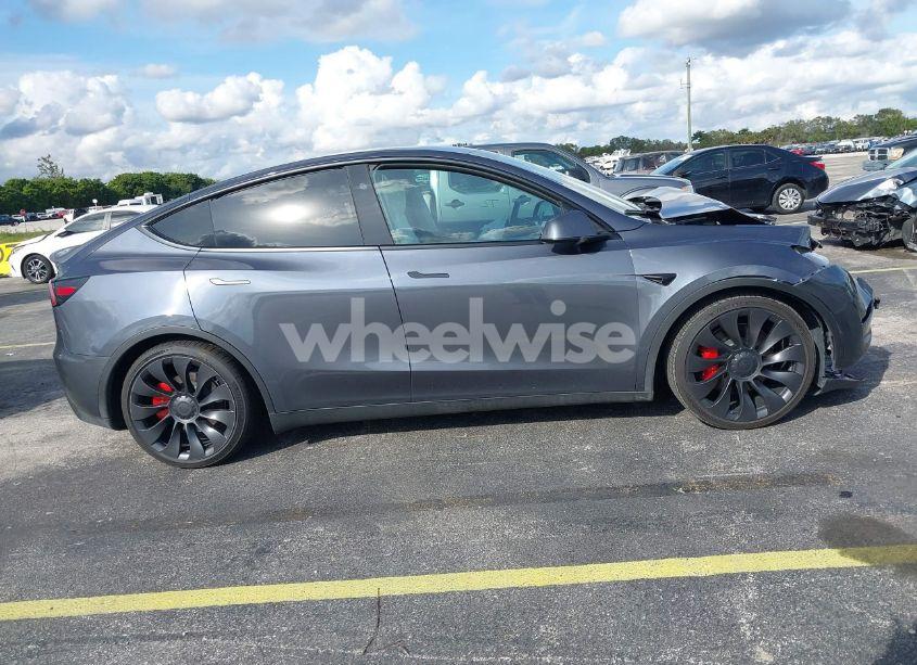 Photo 13 of 2023 Tesla Model Y PERFORMANCE DUAL MOTOR ALL-WHEEL DRIVE (VIN 7SAYGDEF7PF806869)