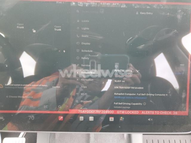 Photo 4 of 2024 TESLA MODEL Y (VIN 7SAYGDEF7RF204900)