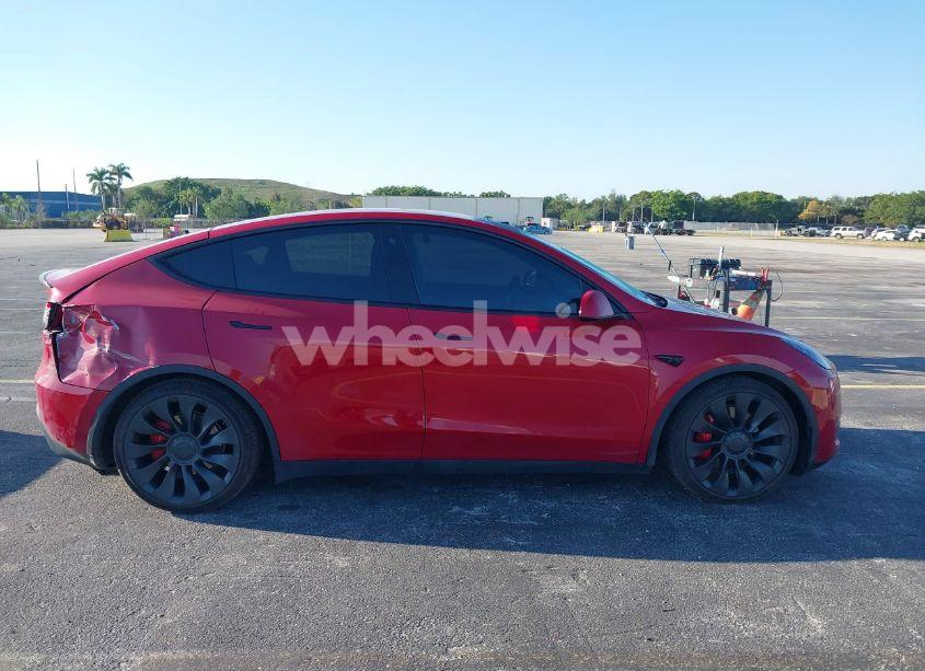 Photo 14 of 2022 Tesla Model Y PERFORMANCE DUAL MOTOR ALL-WHEEL DRIVE (VIN 7SAYGDEF8NF351981)