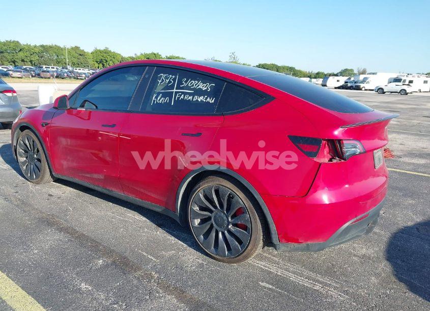 Photo 3 of 2022 Tesla Model Y PERFORMANCE DUAL MOTOR ALL-WHEEL DRIVE (VIN 7SAYGDEF8NF351981)