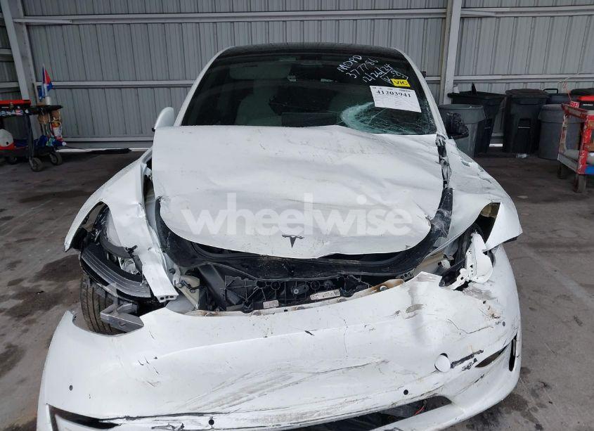 Photo 6 of 2022 Tesla Model Y PERFORMANCE DUAL MOTOR ALL-WHEEL DRIVE (VIN 7SAYGDEF8NF377786)