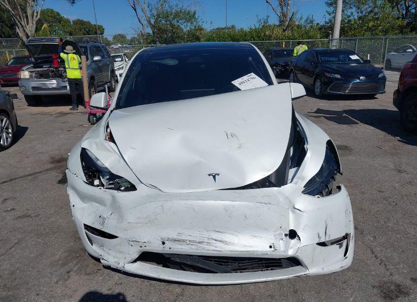 Photo 11 of 2022 Tesla Model Y PERFORMANCE DUAL MOTOR ALL-WHEEL DRIVE (VIN 7SAYGDEF8NF379702)