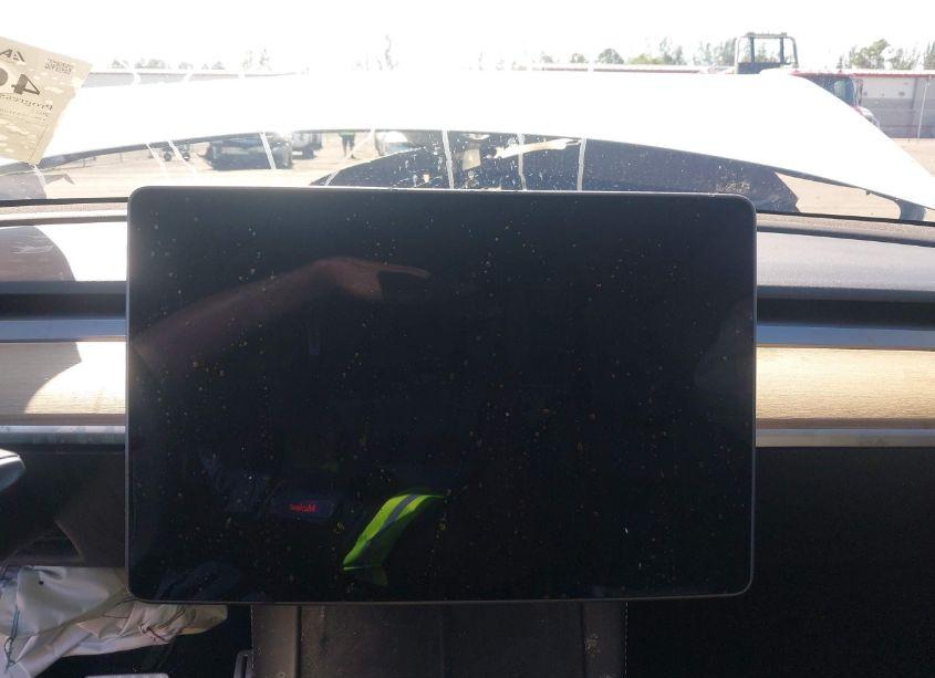 Photo 14 of 2022 Tesla Model Y PERFORMANCE DUAL MOTOR ALL-WHEEL DRIVE (VIN 7SAYGDEF8NF379702)