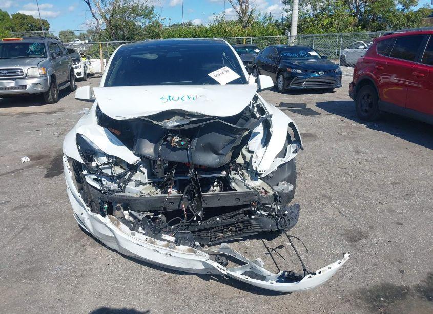 Photo 6 of 2022 Tesla Model Y PERFORMANCE DUAL MOTOR ALL-WHEEL DRIVE (VIN 7SAYGDEF8NF379702)