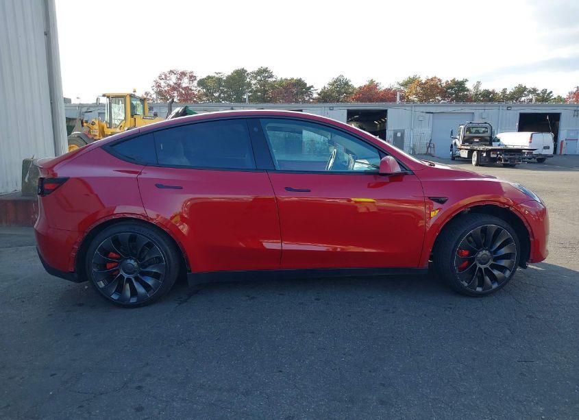Photo 13 of 2022 Tesla Model Y PERFORMANCE DUAL MOTOR ALL-WHEEL DRIVE (VIN 7SAYGDEF8NF529968)