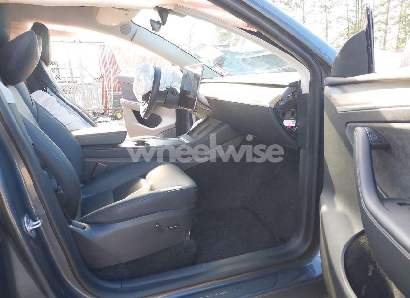 Photo 5 of 2023 Tesla Model Y PERFORMANCE DUAL MOTOR ALL-WHEEL DRIVE (VIN 7SAYGDEF8PA048702)