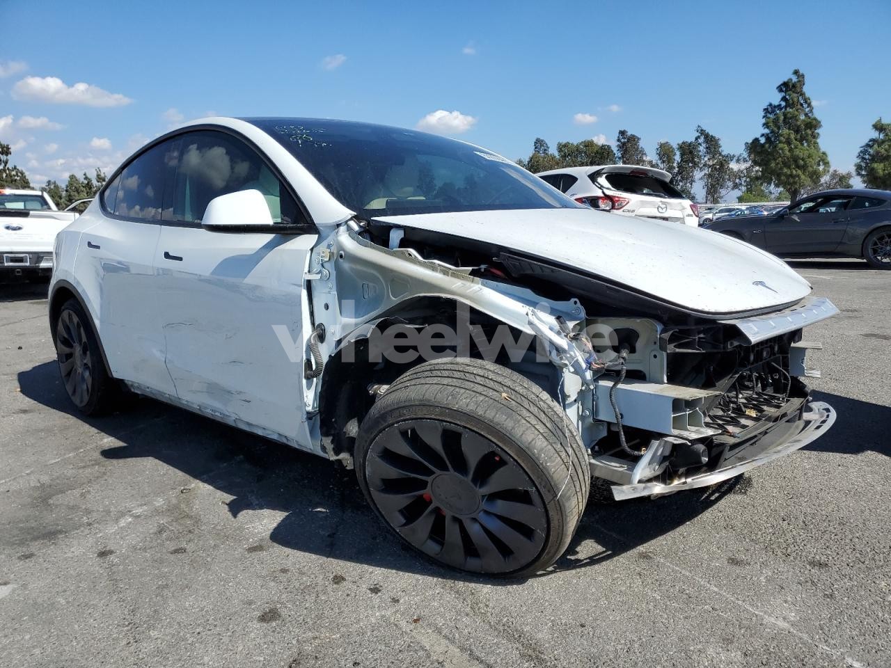 Photo 4 of 2023 TESLA MODEL Y (VIN 7SAYGDEF8PF645738)