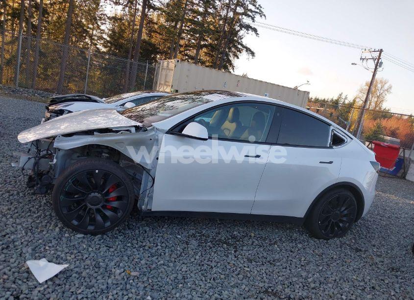 Photo 15 of 2023 Tesla Model Y AWD/PERFORMANCE DUAL MOTOR ALL-WHEEL DRIVE (VIN 7SAYGDEF8PF663950)