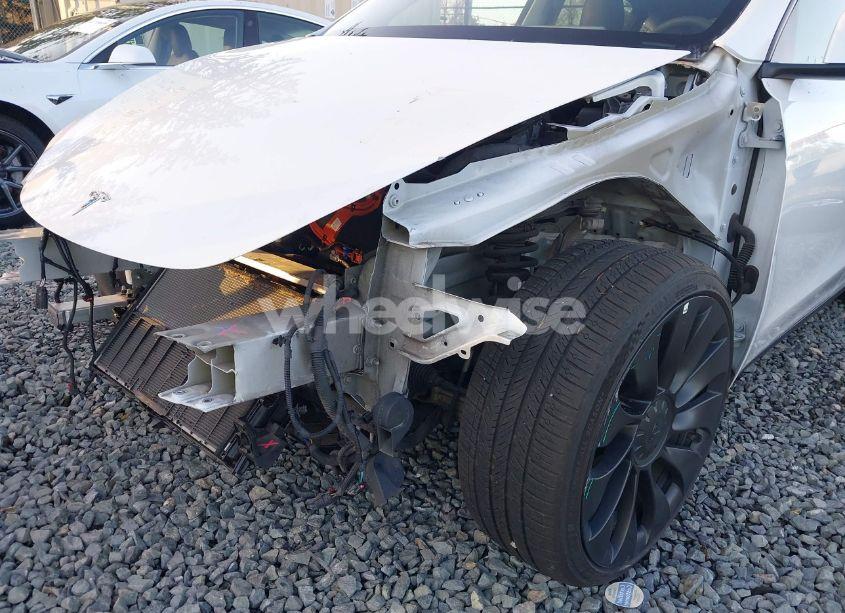 Photo 6 of 2023 Tesla Model Y AWD/PERFORMANCE DUAL MOTOR ALL-WHEEL DRIVE (VIN 7SAYGDEF8PF663950)