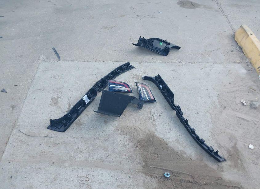 Photo 12 of 2023 Tesla Model Y PERFORMANCE DUAL MOTOR ALL-WHEEL DRIVE (VIN 7SAYGDEF8PF763563)