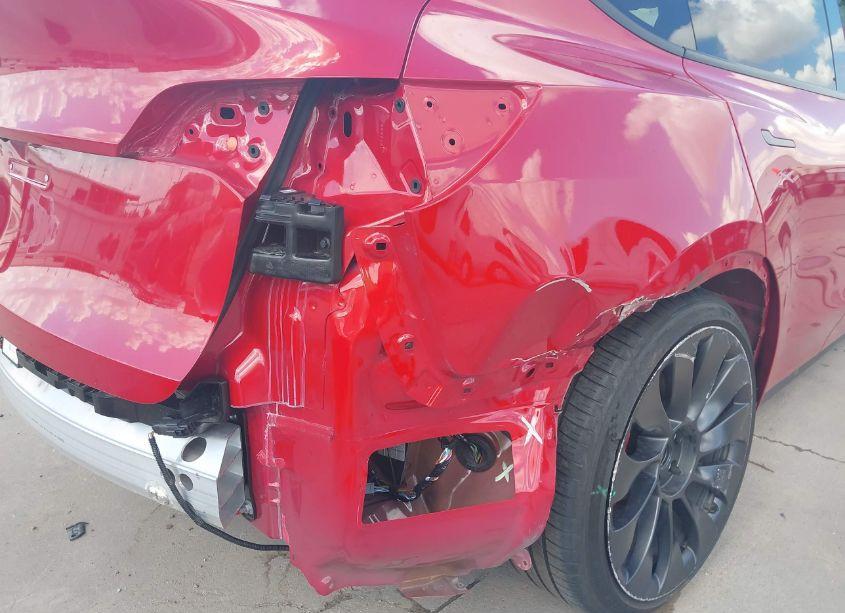 Photo 6 of 2023 Tesla Model Y PERFORMANCE DUAL MOTOR ALL-WHEEL DRIVE (VIN 7SAYGDEF8PF763563)