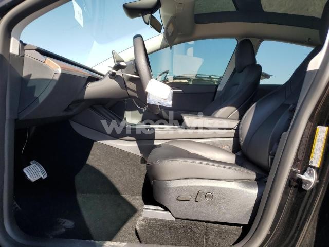 Photo 12 of 2024 TESLA MODEL Y (VIN 7SAYGDEF8RF077400)
