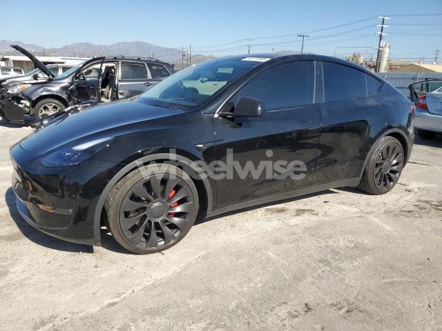 Photo 4 of 2024 TESLA MODEL Y (VIN 7SAYGDEF8RF077400)
