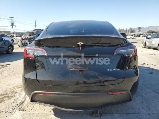 Photo 8 of 2024 TESLA MODEL Y (VIN 7SAYGDEF8RF077400)