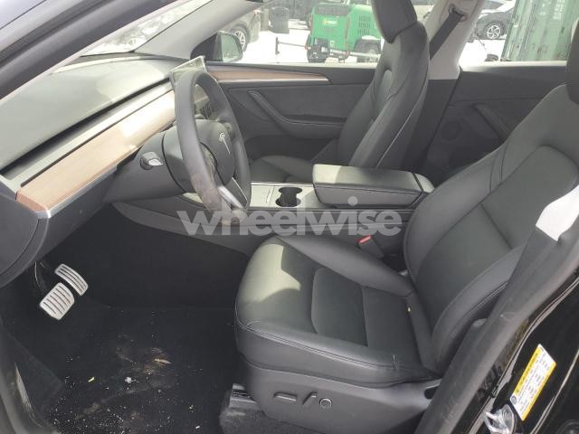 Photo 10 of 2025 TESLA MODEL Y (VIN 7SAYGDEF8SA339936)