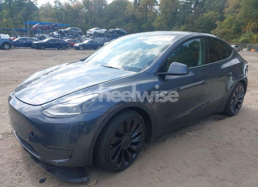 Photo 2 of 2022 Tesla Model Y PERFORMANCE DUAL MOTOR ALL-WHEEL DRIVE (VIN 7SAYGDEF9NF368188)