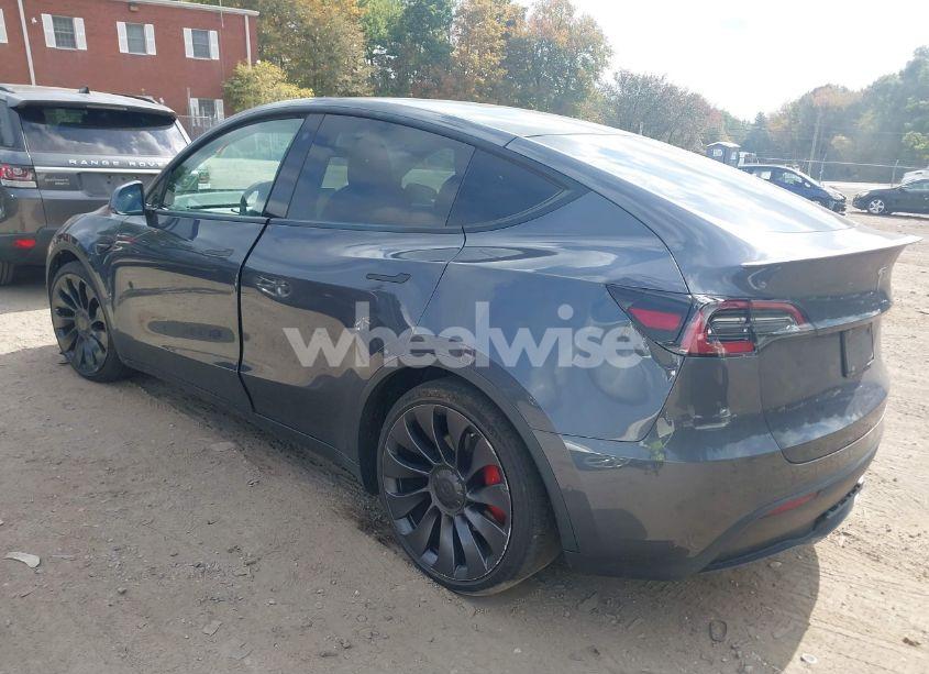 Photo 3 of 2022 Tesla Model Y PERFORMANCE DUAL MOTOR ALL-WHEEL DRIVE (VIN 7SAYGDEF9NF368188)