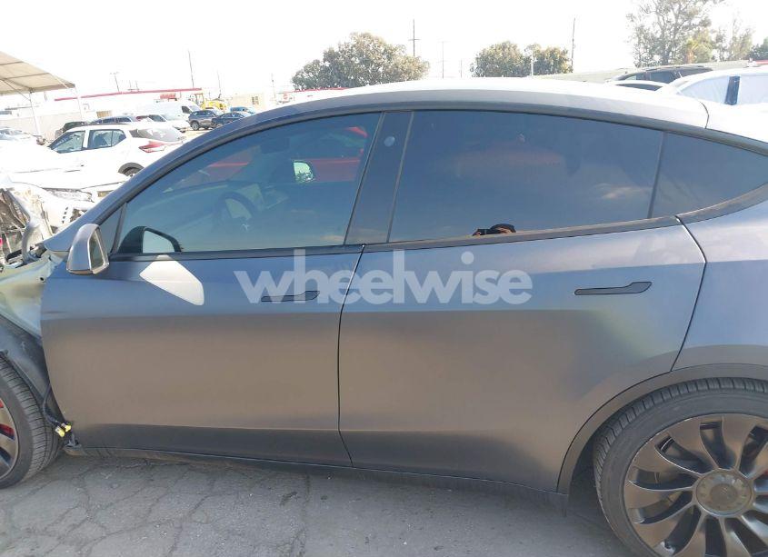 Photo 15 of 2022 Tesla Model Y PERFORMANCE DUAL MOTOR ALL-WHEEL DRIVE (VIN 7SAYGDEF9NF488797)