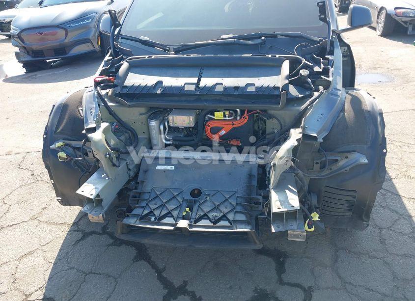 Photo 6 of 2022 Tesla Model Y PERFORMANCE DUAL MOTOR ALL-WHEEL DRIVE (VIN 7SAYGDEF9NF488797)
